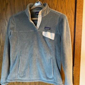 Patagonia Gray and Blush quarter button Sweater with Cozy Fleece